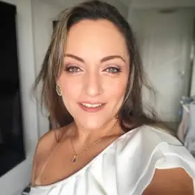 Ju Cena